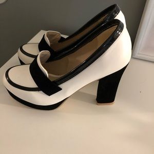 Pixie Cove Black and White 4” Heels